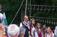 Сватба с народни носии 