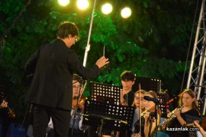 Концерт на “Академия Роза“ в парк “Розариум“ 