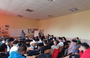 Ученици и учители представят специалностите в месеца на професиите в ПГ „Иван Хаджиенов“