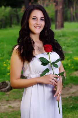 Ванеса Басанова - кандидатка за Царица Роза 2013