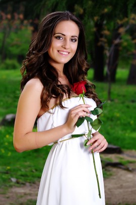 Тина Кочешева - кандидатка за Царица Роза 2013