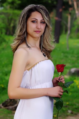 Мартина Тодорова - кандидатка за Царица Роза 2013