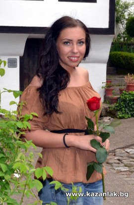 Даниела Мишева - кандидатка за Царица Роза 2014