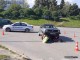 Електрическа количка се озова под гумите на автомобил до Кремона