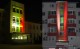 Сгради в Казанлък грейнаха в цветовете на българския трибагреник
