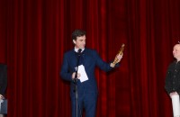 Деян Енев получи наградата „Чудомир“ за разказа си „Кметски избори“ /видео/ / Новини от Казанлък