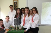 Учебни фирми от казанлъшката гимназия по туризъм се класираха за Пловдивския панаир “Млад предприемач“