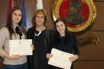 Ученици от ПГЛПТ със сертификати от Националното състезание по финанси и счетоводство в УНСС