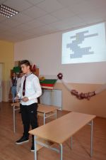Ученици и преподаватели представиха популярната специалност „Мехатроника” / Новини от Казанлък