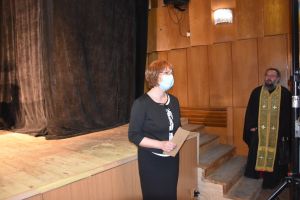 На добър час на новата сцена на Общински театър „Любомир Кабакчиев“ / Новини от Казанлък