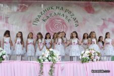 Принцесите на розата на Казанлък засияха на най-детския празник / Новини от Казанлък
