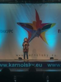 Певицата от школа “Орфей“ Рени Петрова спечели стипендия от МОН / Новини от Казанлък