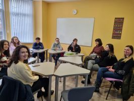 Доброволци работят с училища от Казанлък и страната  / Новини от Казанлък