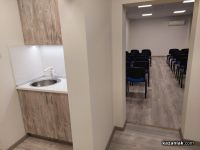 Поликлиниката вече с чисто нова и оборудвана конферентна зала / Новини от Казанлък