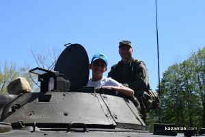 Ден на отворените врати във военното поделение на Казанлък