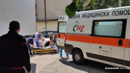 Наръгаха мъж в близост до училище в Казанлък / ОБНОВЕНА / Новини от Казанлък