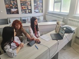 ПГЛПТ участва в международен проект с училища от Гърция и Египет / Новини от Казанлък