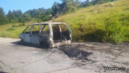 Автомобил изгоря напълно край паметника Бузлуджа / Новини от Казанлък