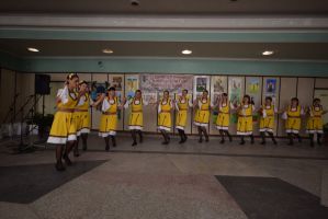 15 певчески и танцови състава се включиха в първия Национален фестивал „Тракия пее и танцува” / Новини от Казанлък