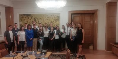 Младежки общински съвет - Казанлък посети Народното събрание  / Новини от Казанлък