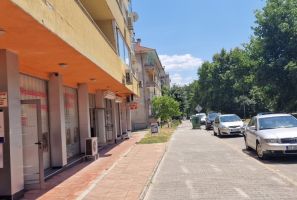 Нови тротоари, асфалтирани улици и междублокови пространства в Kазанлък / Новини от Казанлък