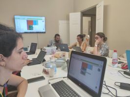 Обучителите на ИКТ Център създават мобилни приложения / Новини от Казанлък