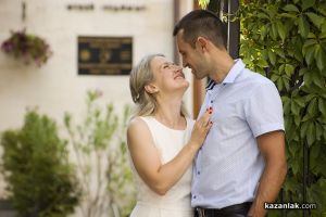 Казанлъчани се ожениха в градината на къща-музей „Чудомир”  / Новини от Казанлък