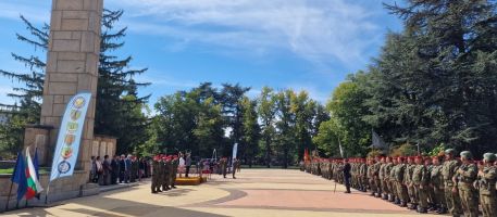 Кметски поздрав за 30 г. 61 Стрямска механизирана бригада 