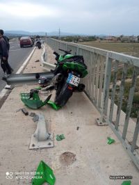 Моторист е в болница след катастрофа на околовръстното / Новини от Казанлък