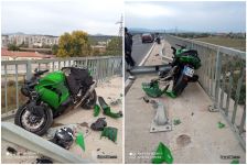 Мотористът, пострадал в катастрофата в събота, е с опасност за живота