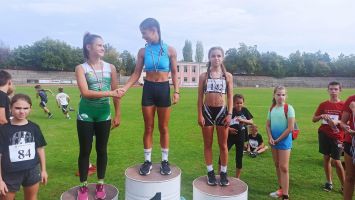 Два медала спечели атлетката на СКА “Пендарева“ Мария Караиванова в Хасково / Новини от Казанлък