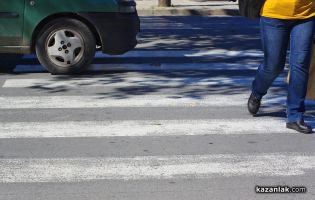 79-годишен блъсна пешеходка в Западното