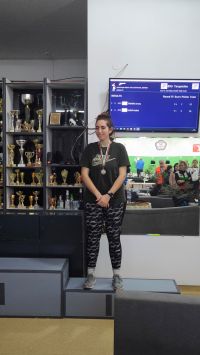 Симона Милева спечели бронзов медал на турнир по стрелба в Търговище / Новини от Казанлък
