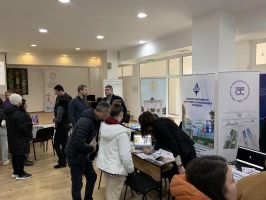 Десетки младежи посетиха четвъртото изложение на университетите и колежите в Казанлък  / Новини от Казанлък