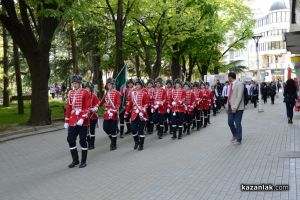 На 98-я си рожден ден, Механото получи покана за участие във военния парад за 6 май в София
