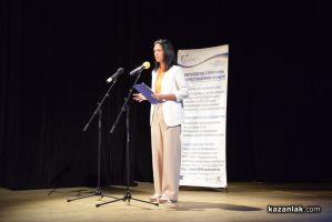 Масова подкрепа за концепцията на театралите в Казанлък