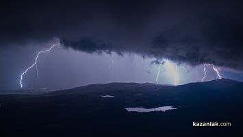 EVN България напомня съвети за безопасност в случаи на гръмотевични бури 
