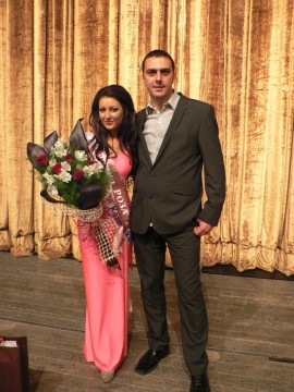 Царица Роза 2012 Нели Славова спечели гласовете и на журито и на публиката / Новини от Казанлък