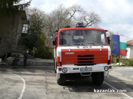 Пожари бушуват в казанлъшко / Новини от Казанлък