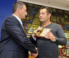 Дечко Овчаров спечели надпреварата на диск в Ал Айн / Новини от Казанлък