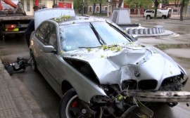  Собственикът на автомобила е управлявал катастрофиралото БМВ  до паметника на Скобелев / Новини от Казанлък
