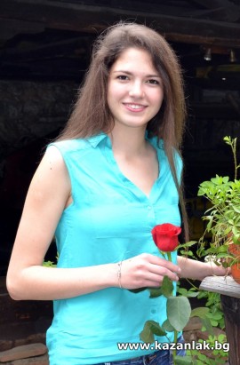 Гергана Петрова - кандидатка за Царица Роза 2014