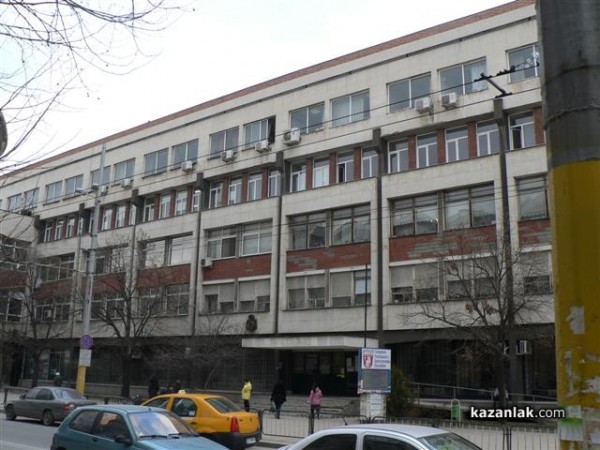 В Община Казанлък започна плащането на дължимите данъци за 2015 година / Новини от Казанлък