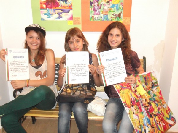 Децата от ОДК „Св. Ив. Рилски”  спечелиха  престижни награди от Международния детски фестивал „Млади таланти”  / Новини от Казанлък