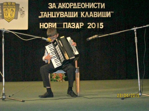Казанлъшки акордеонист с награда от “Танцуващи клавиши“ / Новини от Казанлък