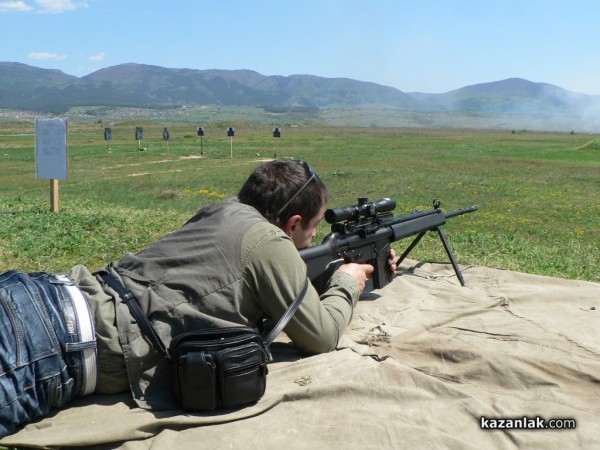 Казанлъчани ще могат да стрелят с картечница и снайпер на 4 май / Новини от Казанлък