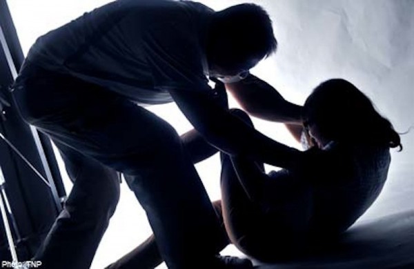 Задържаха мъж, който се опитал да изнасили жена в Казанлък / Новини от Казанлък