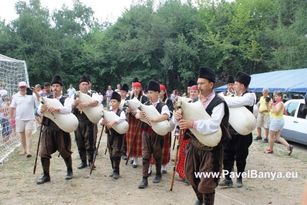 Фестивал на Малината и Меда 2015 се проведе в село Тъжа / Новини от Казанлък