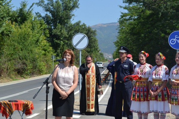 Официално бе открит реконструираният път Казанлък-Енина / Новини от Казанлък