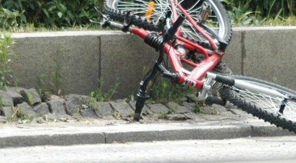 70-годишна велосипедистка предизвика катастрофа  / Новини от Казанлък